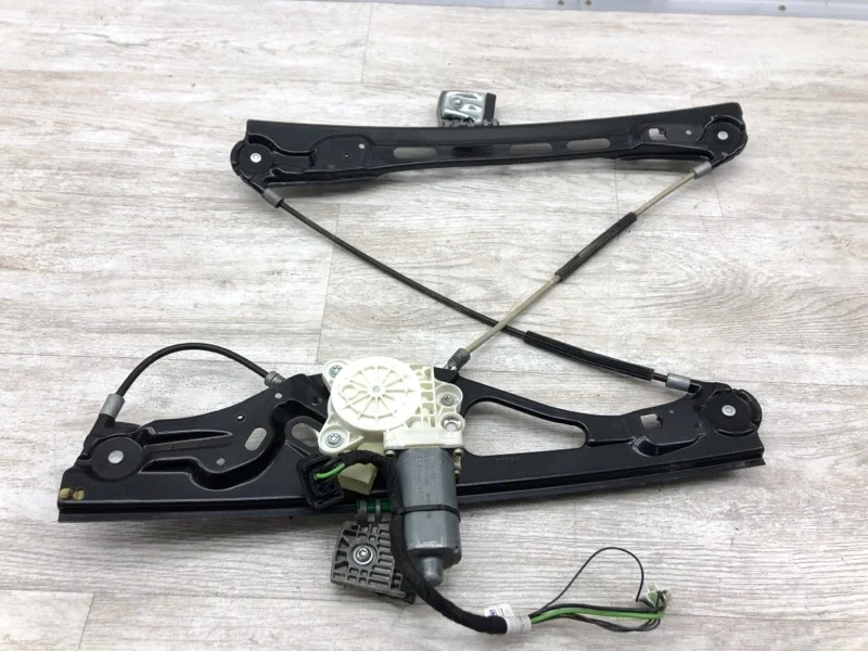 Моторчик стеклоподъемника Mercedes-Benz E-Class 2004 A2117200146 УНИВЕРСАЛ 646.961 30 164178, передний левый