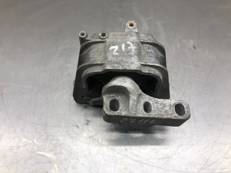 Подушка крепления двигателя Skoda Octavia 2008 1K0199262AS УНИВЕРСАЛ BLS