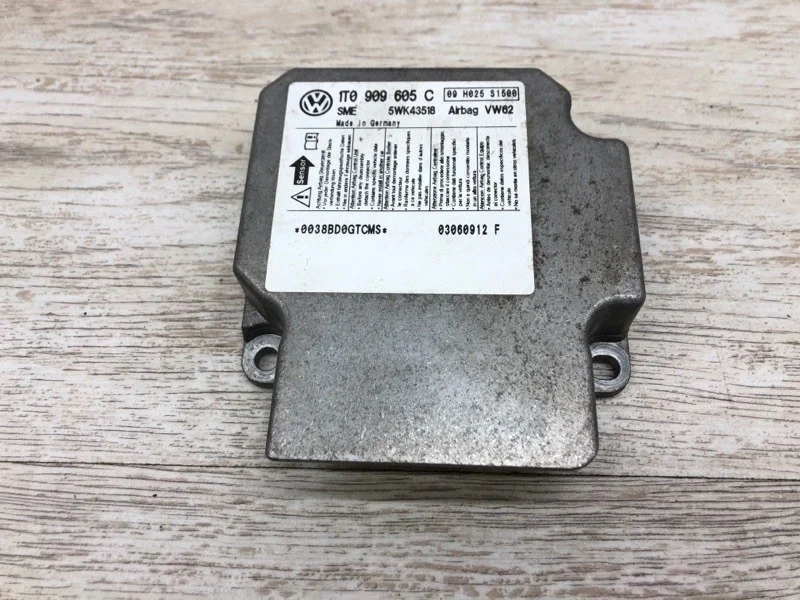ЭБУ подушки безопасности VOLKSWAGEN TOURAN 2006 1T0909605C МИНИВЭН BKC