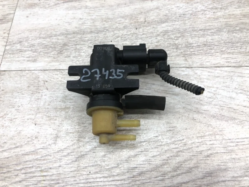 Вакуумный электромагнитный клапан Volkswagen Transporter 5 2013 1K0906627A ФУРГОН CFCA