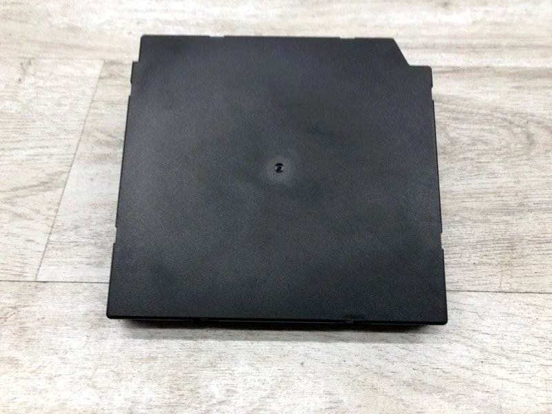 Блок комфорта VOLKSWAGEN GOLF 2011 1K0937084F ХЭТЧБЕК CAYC