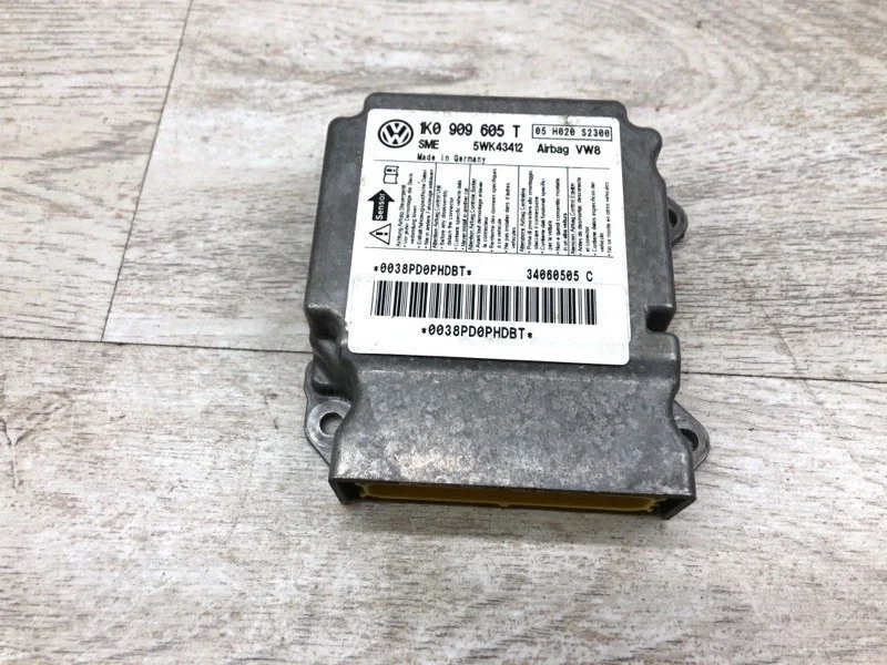 ЭБУ подушки безопасности VOLKSWAGEN JETTA 5 2006 1K0909605T СЕДАН BLF
