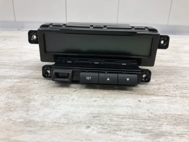 Дисплей компьютера KIA CEE'D 2010 957101H700 УНИВЕРСАЛ D4FB