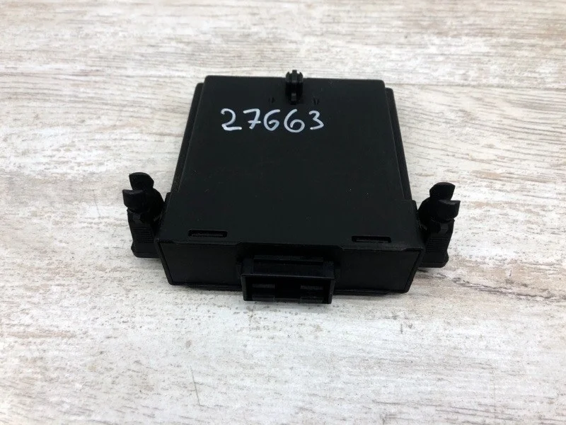 Блок комфорта Volkswagen Caddy 2010 1K0907530AD МИНИВЭН BLS