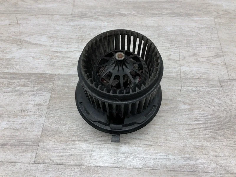 Моторчик печки Volkswagen Transporter 5 2013 7H0819021A ФУРГОН CFCA