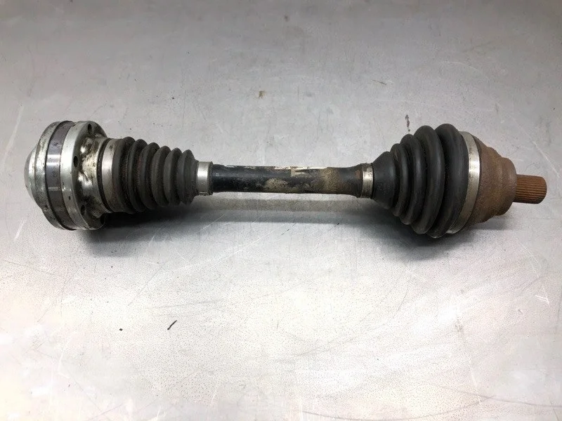 Полуось Skoda Octavia 2006 1K0407271BJ УНИВЕРСАЛ BKD, передний левый