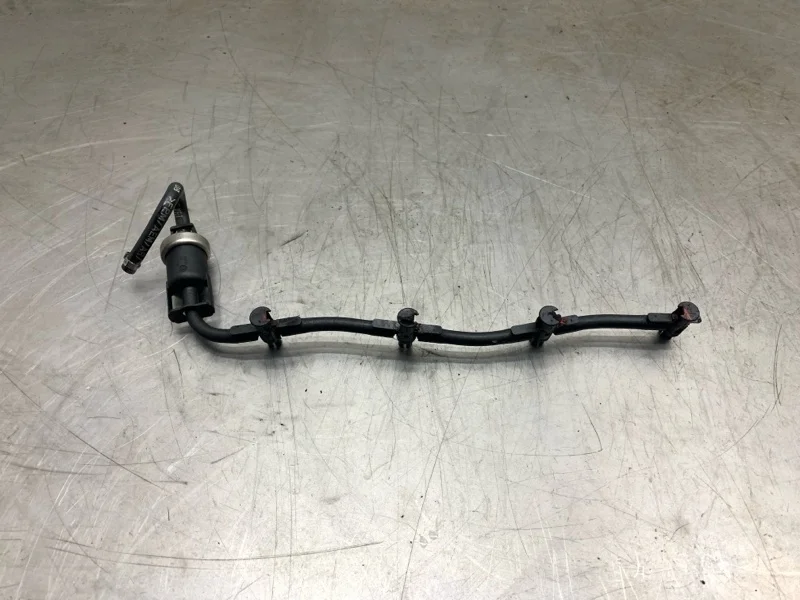 Трубка топливная на форсунку Audi A4 2008 03L130235K СЕДАН CAGA