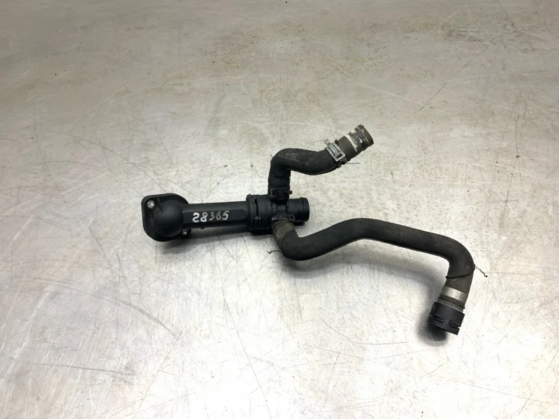 Корпус термостата AUDI A4 2008 06B121121L СЕДАН CAGA