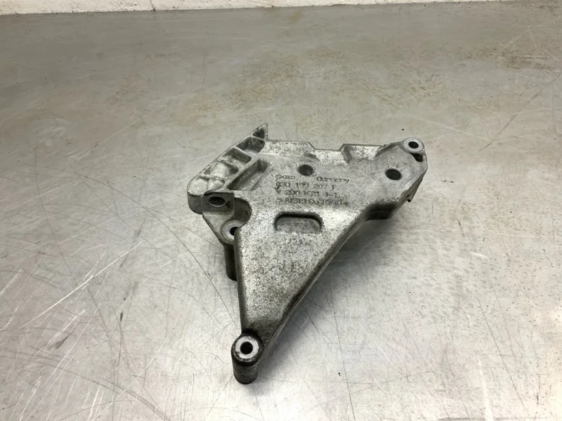 Кронштейн двигателя Volkswagen Touran 2007 03G199207F МИНИВЭН BLS