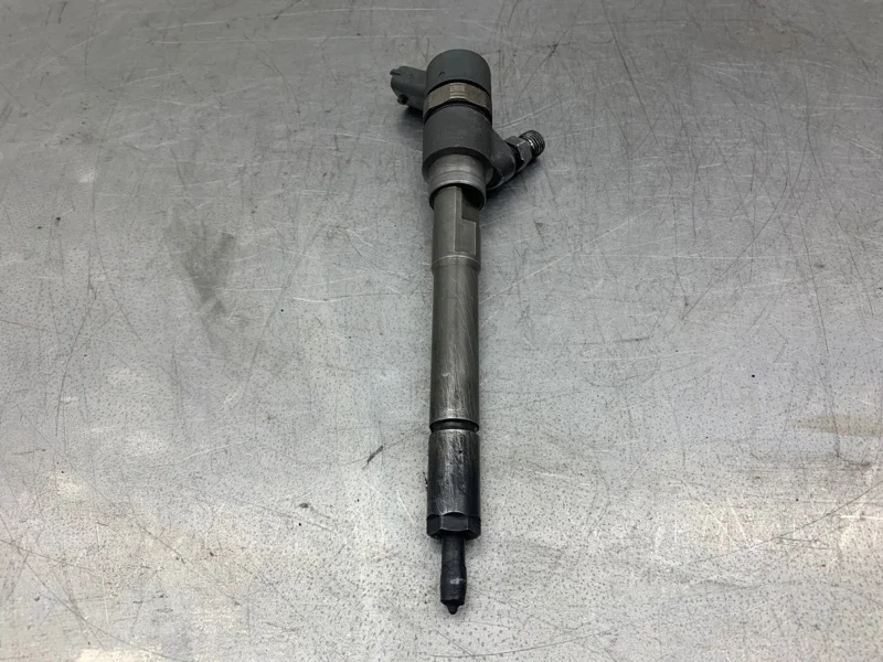 Форсунка топливная Chevrolet Captiva 2007 96440397 ВНЕДОРОЖНИК Z20S