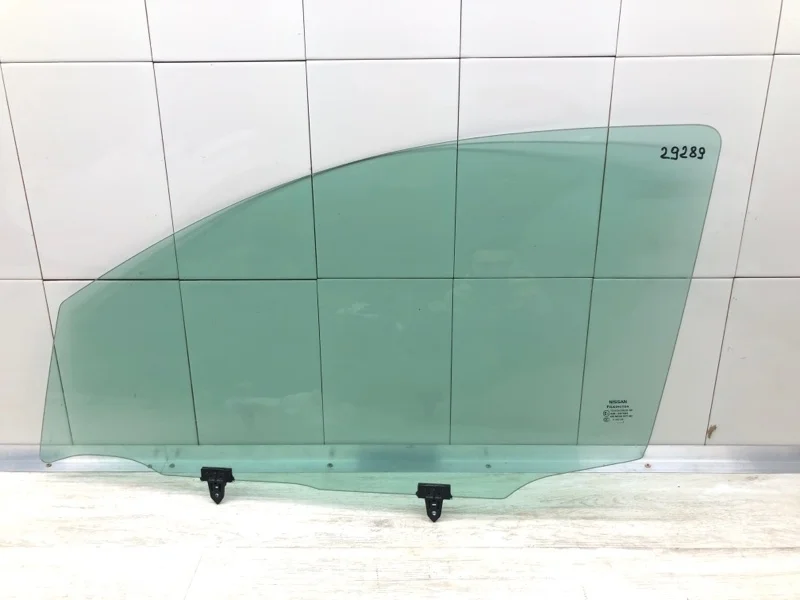 Стекло двери Nissan Qashqai 2011 E143R001582 КРОССОВЕР K9K 430, переднее левое