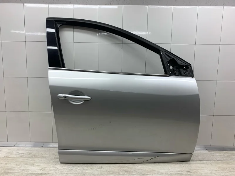 Дверь RENAULT MEGANE 2015 801009742R УНИВЕРСАЛ K9K 636, передняя правая