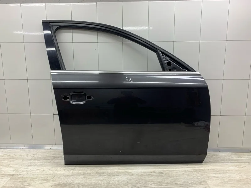 Дверь Audi A4 2008 8K0831052J СЕДАН CAGA, передняя правая