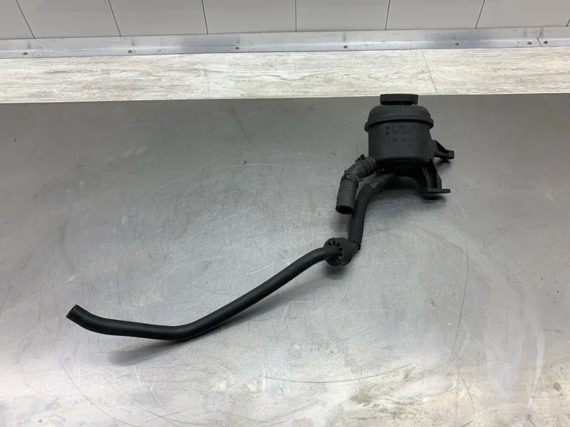 Бачок гидроусилителя руля Mercedes-Benz E-Class 2003 A2034600083 УНИВЕРСАЛ 646.961 30 115431