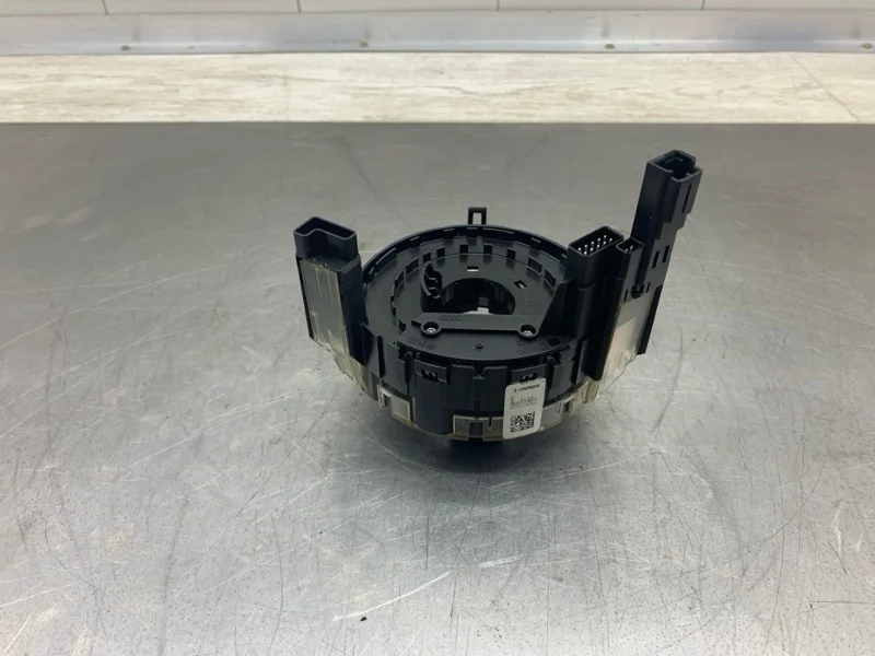 Шлейф руля Audi A4 2004 8E0953541C СЕДАН AVF