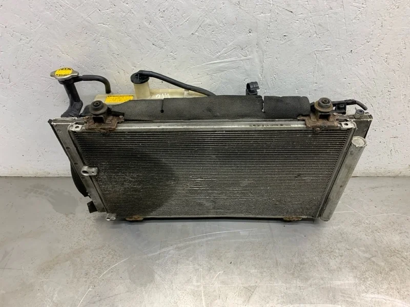 Кассета радиаторов в сборе TOYOTA PRIUS HYBRID 2005 4227501300 ХЭТЧБЕК 1NZFXE