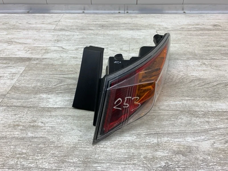 Фонарь Honda Civic 2007 33501SMGE04 ХЭТЧБЕК L13A7, задний правый