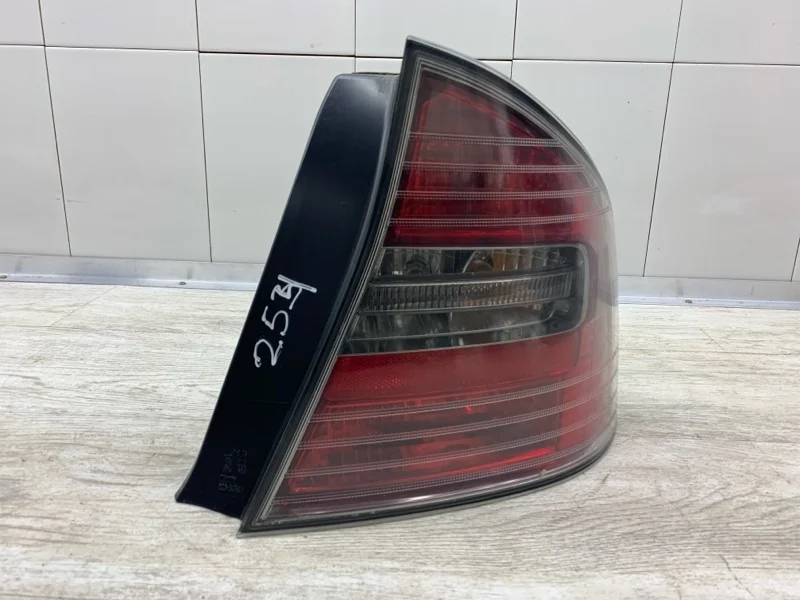 Фонарь SUBARU LEGACY 2003 84201AG080 СЕДАН EJ202, задний правый