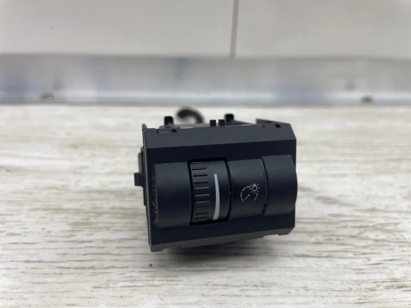 Кнопка регулировка фар SKODA OCTAVIA 2008 1Z0941333A УНИВЕРСАЛ BLS