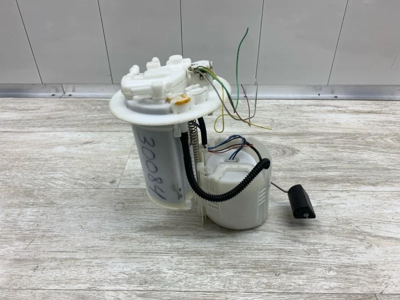 Насос топливный электрический Toyota Auris 2008 7702002200 ХЭТЧБЕК 1ZR-FE