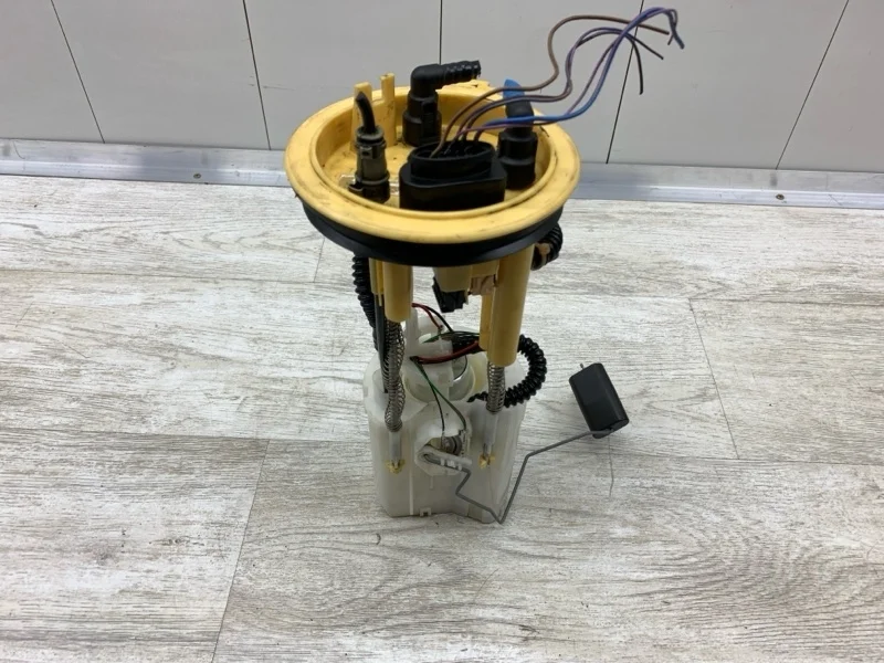 Насос топливный электрический Volkswagen Tiguan 2008 5N0919050F ВНЕДОРОЖНИК CBAB