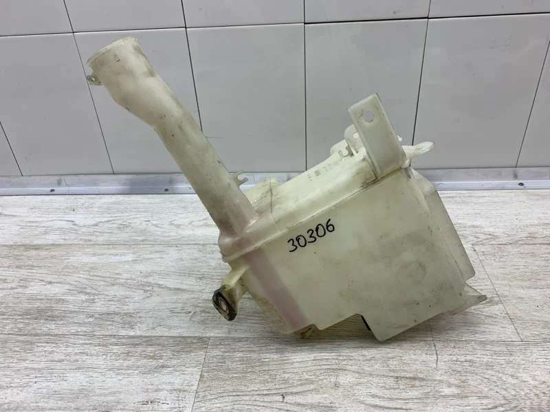Бачок омывателя MITSUBISHI LANCER 2005 060851032 УНИВЕРСАЛ 4G18