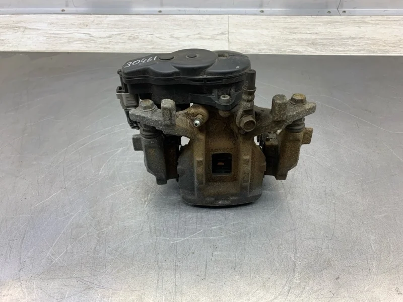 Суппорт тормозной TOYOTA C-HR HYBRID 2018 4631078010 ХЭТЧБЕК 2ZR-FXE, задний левый