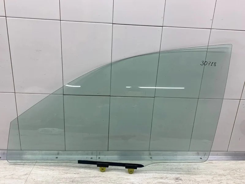 Стекло двери MITSUBISHI LANCER 2005 MR525731 УНИВЕРСАЛ 4G18, переднее левое