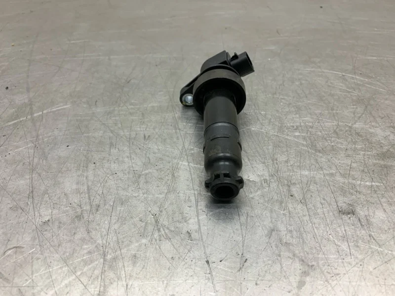 Катушка зажигания Hyundai I30 2010 273012B010 УНИВЕРСАЛ G4FA