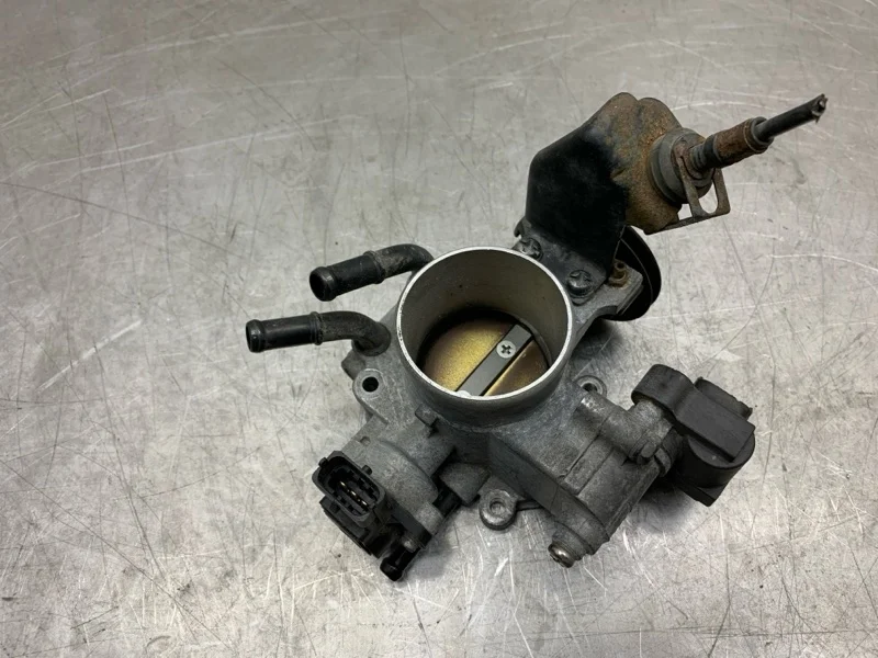 Дроссельная заслонка Hyundai I30 2010 351502B010 УНИВЕРСАЛ G4FA