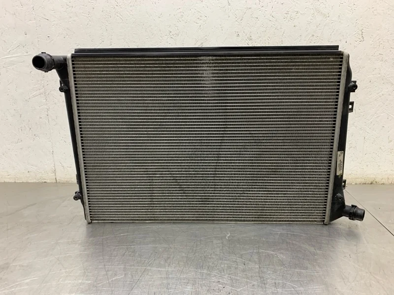 Радиатор охлаждения VOLKSWAGEN TOURAN 2007 1K0121251AL МИНИВЭН BLS