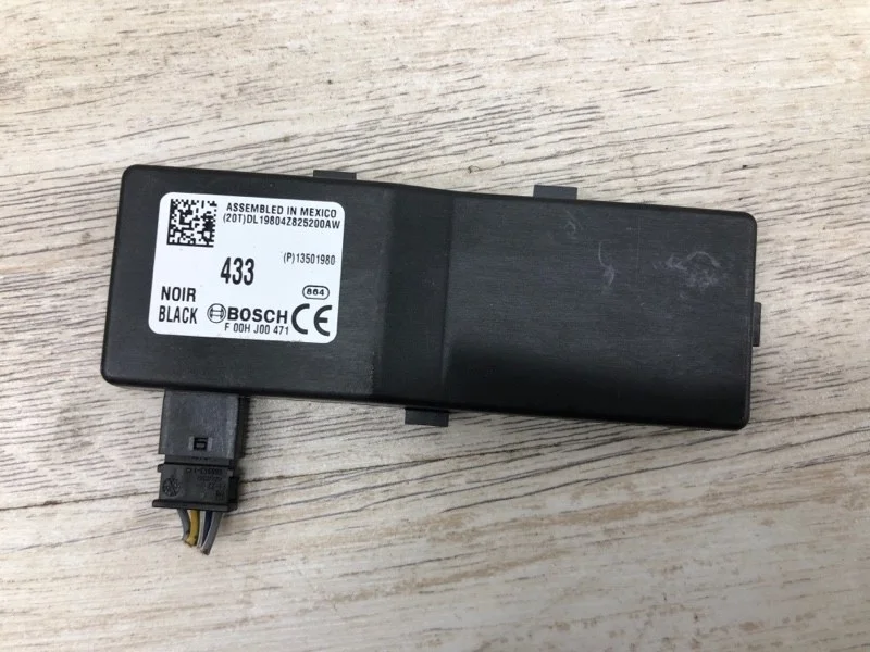 Блок управления центральным замком OPEL INSIGNIA 2008 13501980 СЕДАН A20DTJ