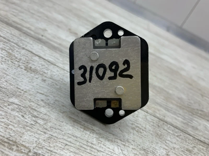 Резистор MITSUBISHI LANCER 2005 MR568591 УНИВЕРСАЛ 4G18