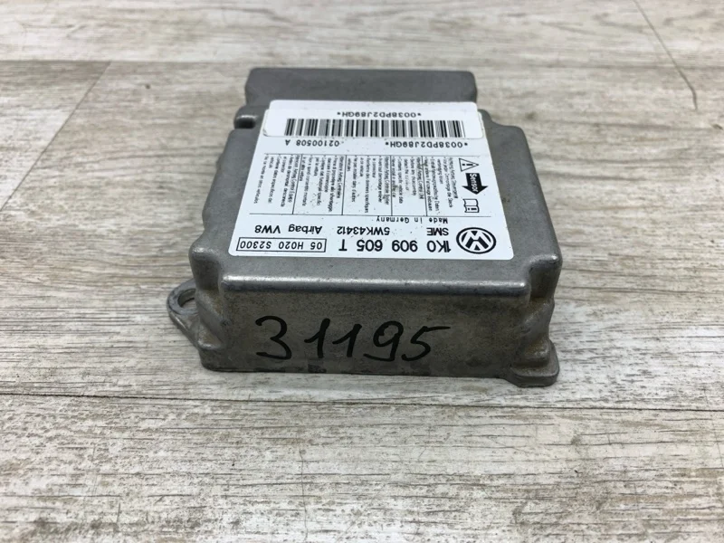 ЭБУ подушки безопасности SKODA OCTAVIA 2010 1K0909605T УНИВЕРСАЛ CAYC