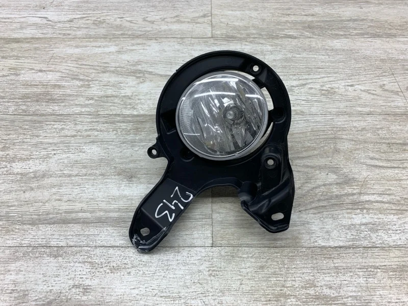 Фара противотуманная Toyota C-Hr Hybrid 2018 8121002110 ХЭТЧБЕК 2ZR-FXE, передняя правая