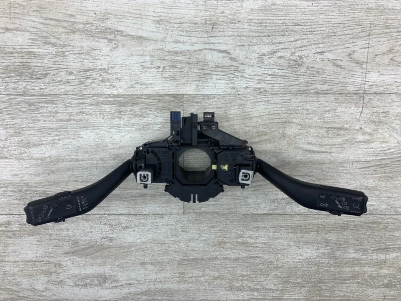 Подрулевой переключатель стрекоза Skoda Octavia 2008 1K0953503EP УНИВЕРСАЛ BLS