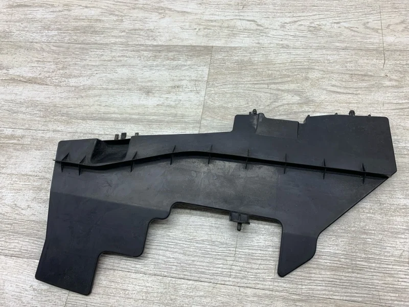 Дефлектор радиатора Toyota Avensis 2010 5329405050 УНИВЕРСАЛ 1ADFTV