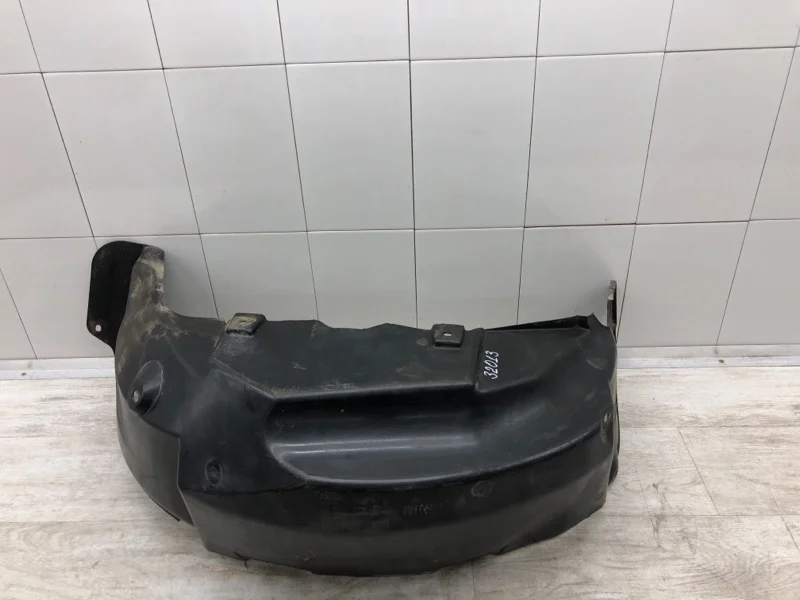 Защита крыла пластмассовая (подкрылок) Kia Sorento 2004 868223E010 КРОССОВЕР D4CB, задняя правая