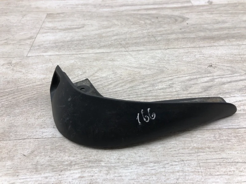 Брызговик KIA CEE'D 2010 868321H000 УНИВЕРСАЛ D4FB, передний правый