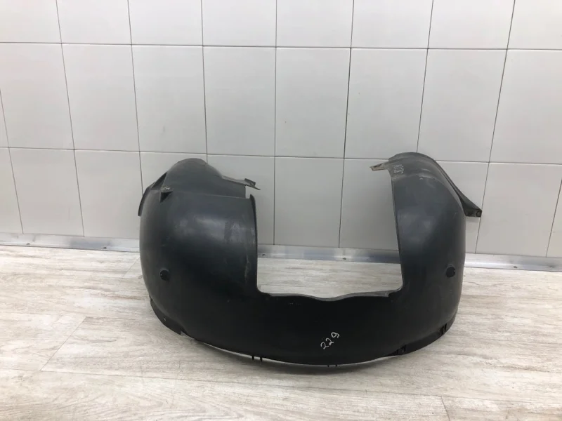 Защита крыла пластмассовая (подкрылок) VOLVO V70 2000 30655665 УНИВЕРСАЛ D5252T, передняя левая