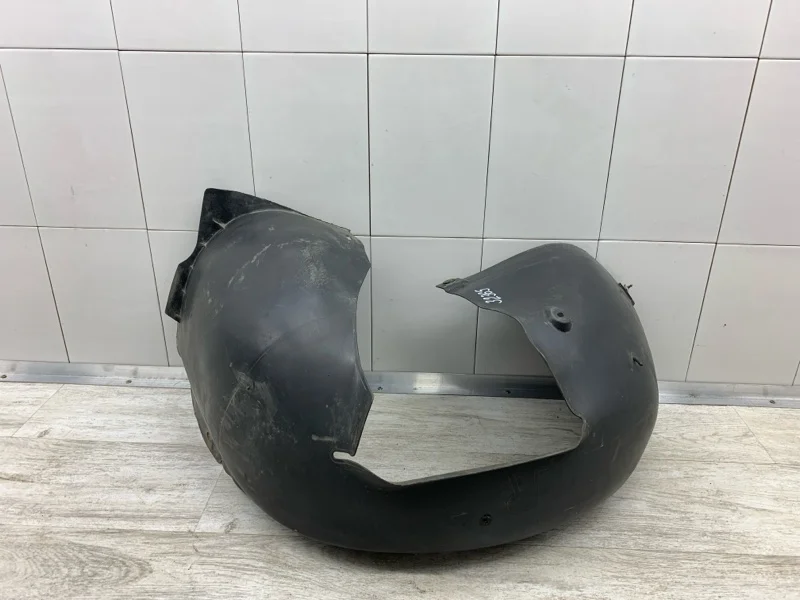 Защита крыла пластмассовая (подкрылок) VOLKSWAGEN GOLF 2011 5K0805978 ХЭТЧБЕК CAYC, передняя правая