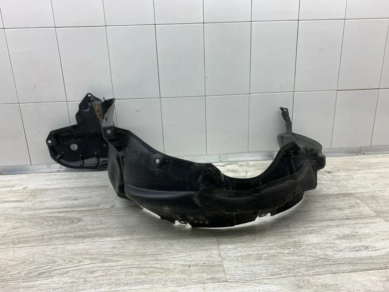 Защита крыла пластмассовая (подкрылок) TOYOTA PRIUS HYBRID 2009 5387647030 ХЭТЧБЕК 2ZR-FXE, передняя левая