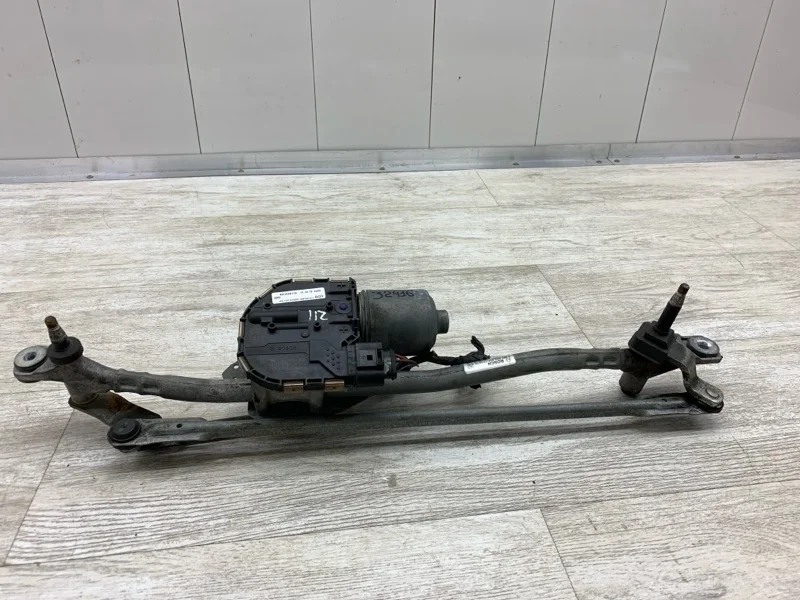 Трапеция дворников с двигателем Audi A6 2011 4G1955023A УНИВЕРСАЛ CGLD