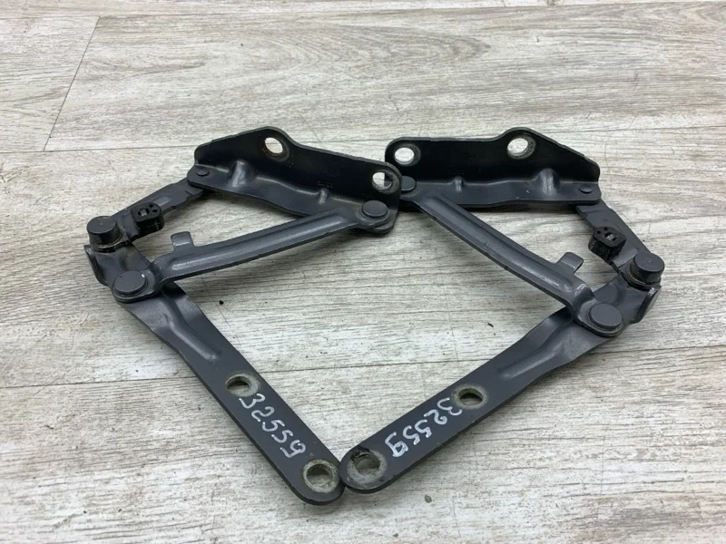 Петля капота VOLKSWAGEN TRANSPORTER 5 2013 7H0823301D ФУРГОН CFCA