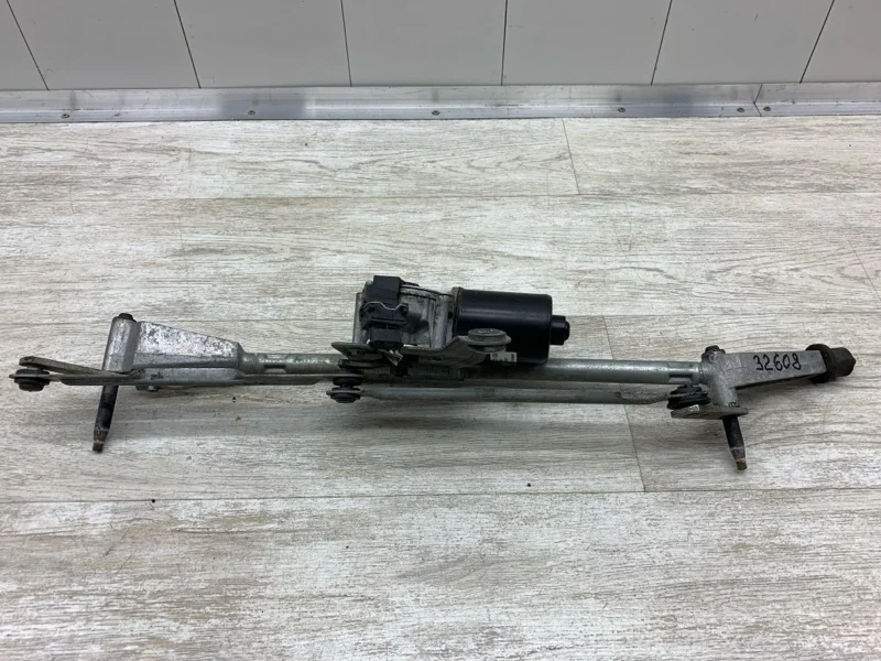 Трапеция дворников с двигателем VOLVO V70 2005 30753089 УНИВЕРСАЛ D5244T