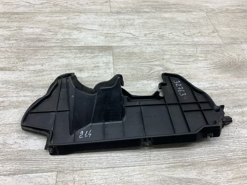 Дефлектор радиатора TOYOTA PRIUS HYBRID 2005 5328647010 ХЭТЧБЕК 1NZFXE, левый