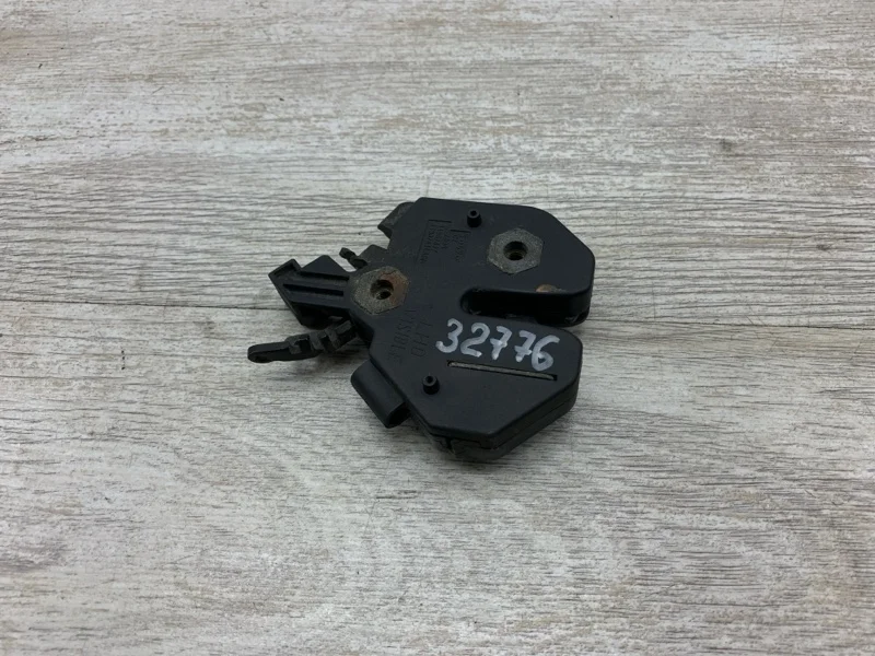 Замок капота VOLVO V70 2000 31218474 УНИВЕРСАЛ D5252T