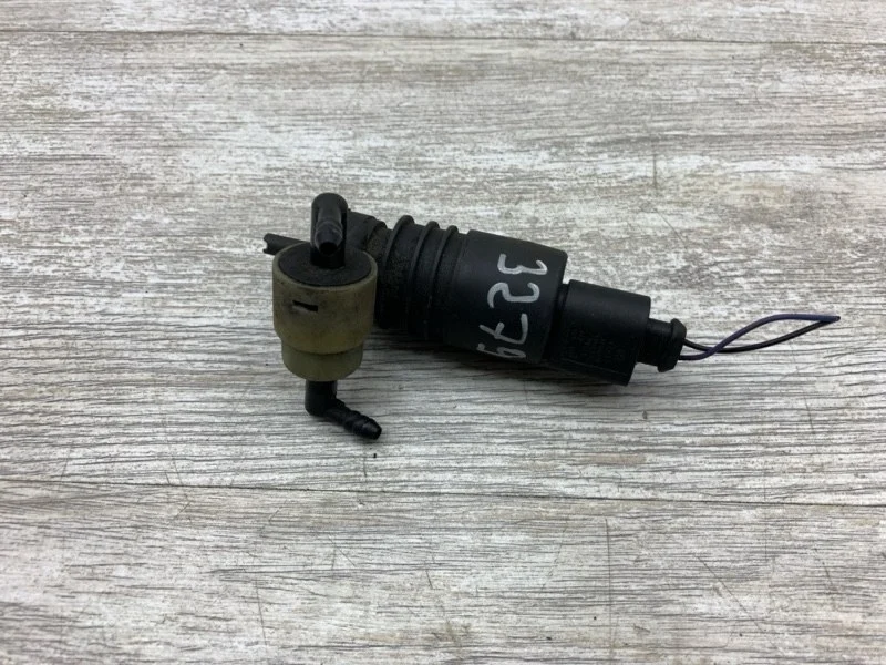 Насос омывателя Audi A4 2001 1K6955651 УНИВЕРСАЛ AWX