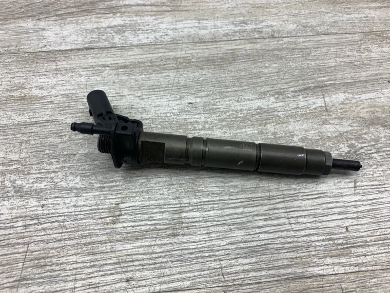 Форсунка топливная Mercedes-Benz E-Class 2006 A6420700587 СЕДАН 642.920