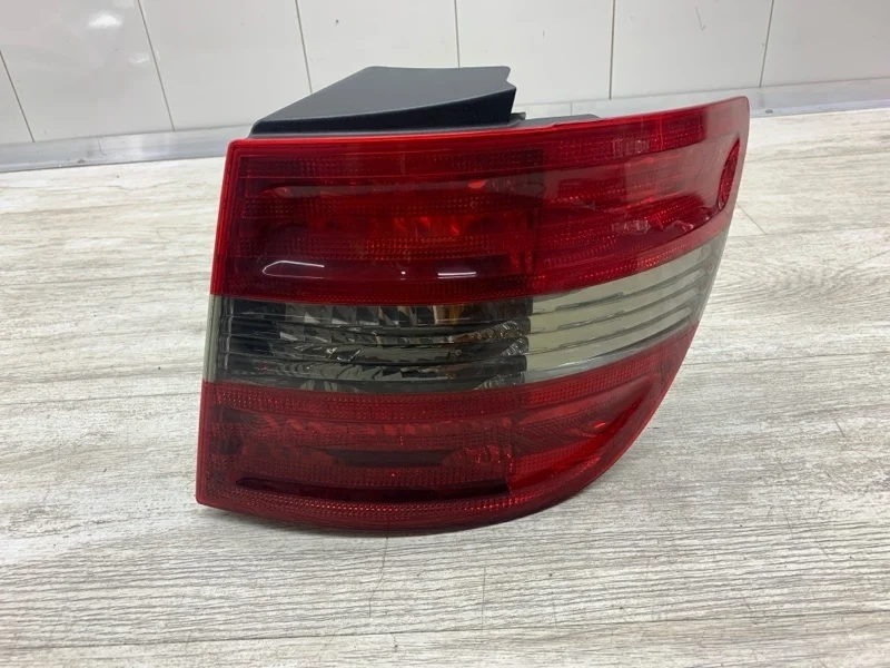 Фонарь MERCEDES-BENZ B-CLASS 2007 A1698202664 МИНИВЭН 640.941, задний правый